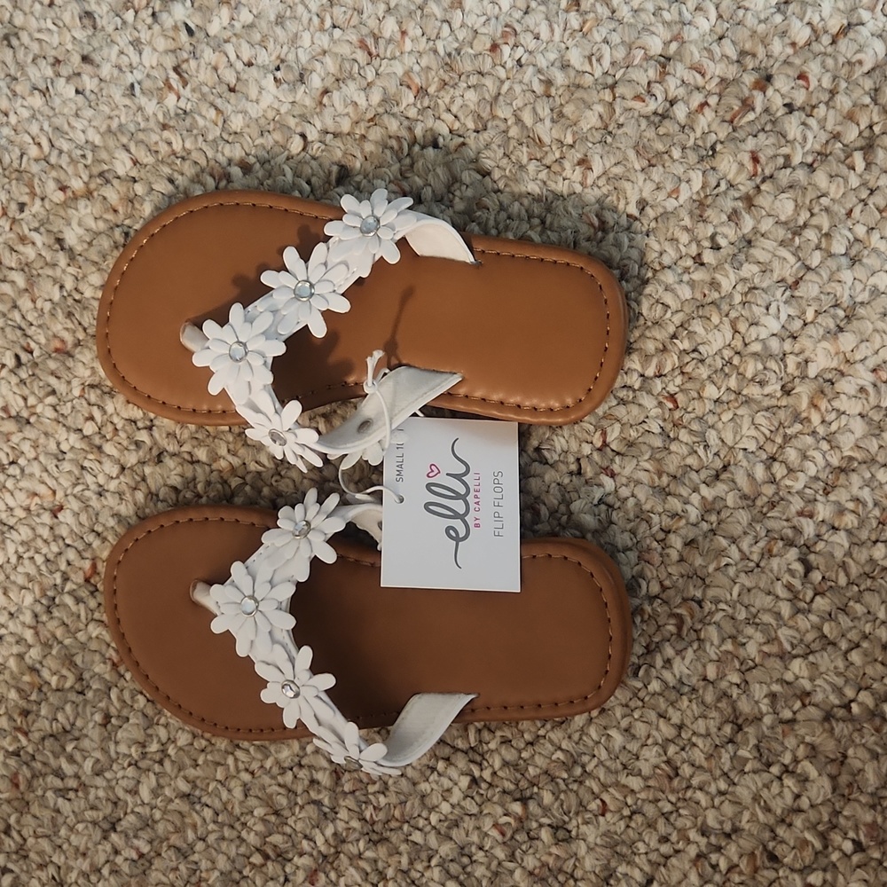 Girls flip flops